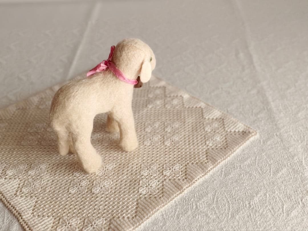 * vintage animal ❀ グリーンの瞳の 羊ちゃん