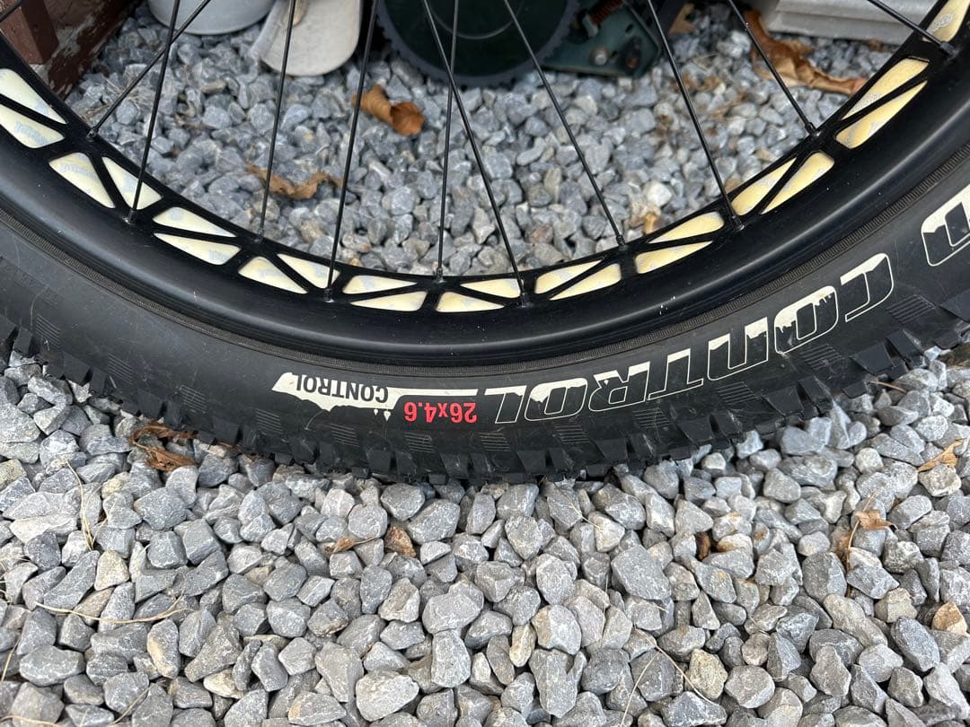 N*️様 ファットバイク　スペシャルライズド