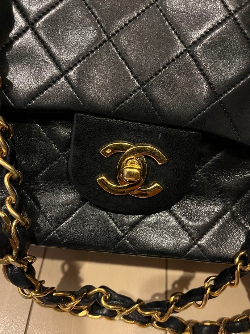 CHANEL Wフラップ　チェーンショルダーバッグ　マトラッセ