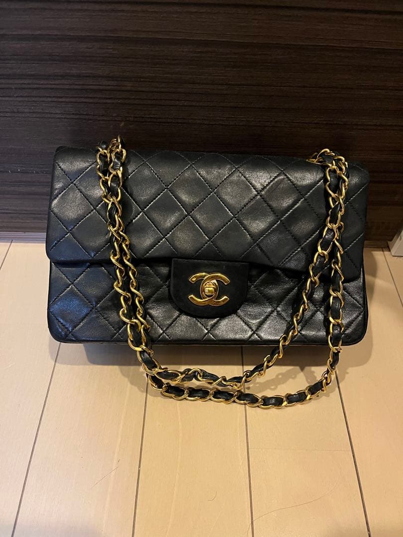 CHANEL Wフラップ　チェーンショルダーバッグ　マトラッセ