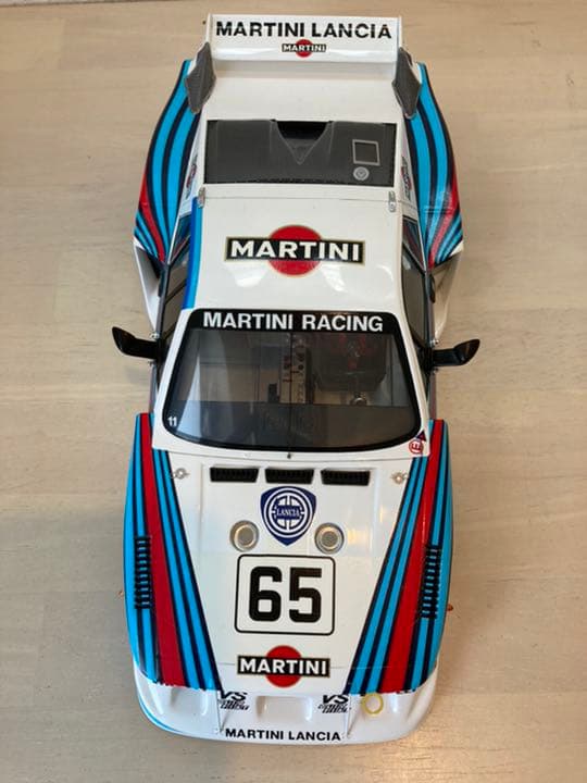 LANCIA BETA 1:18 1/18 SPARK ランチア