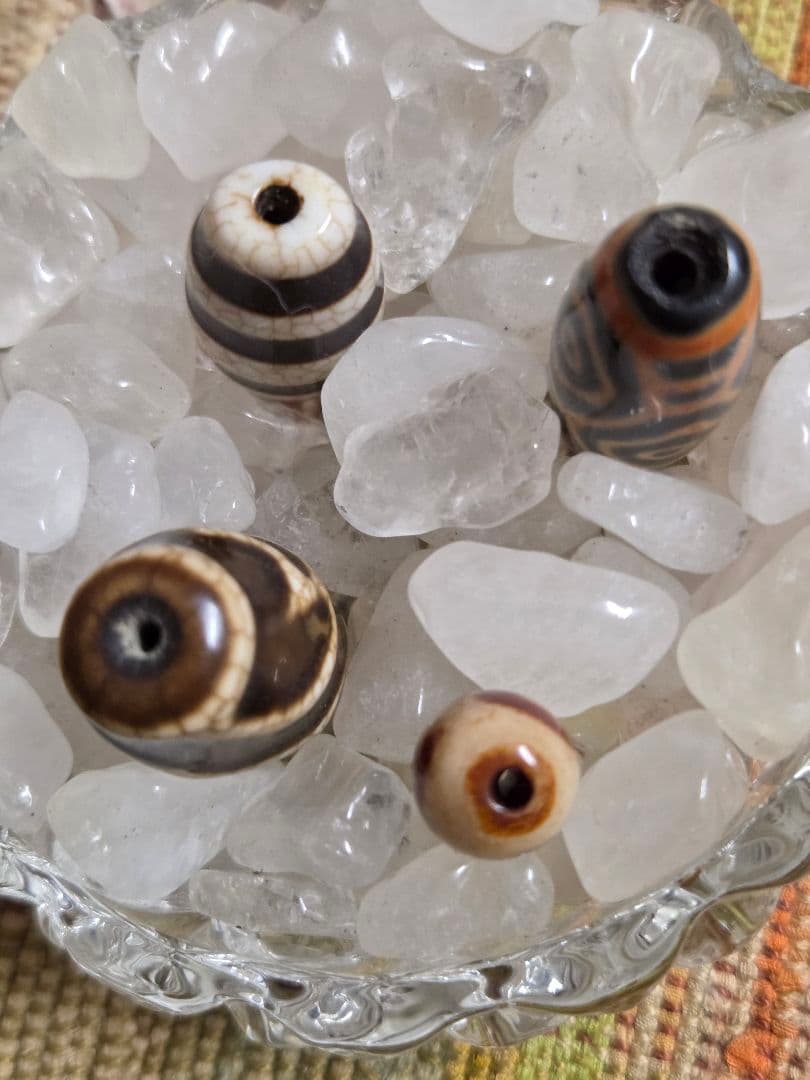 043　天珠４点セット！線珠　蓮花　黄龍眼　日月星　dzibeads！