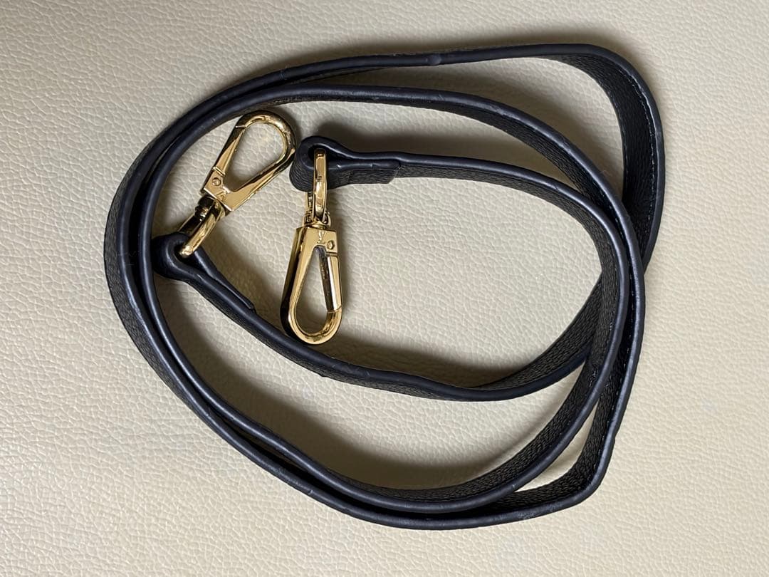 Tod's ショルダーバッグ＆ハンドバッグ