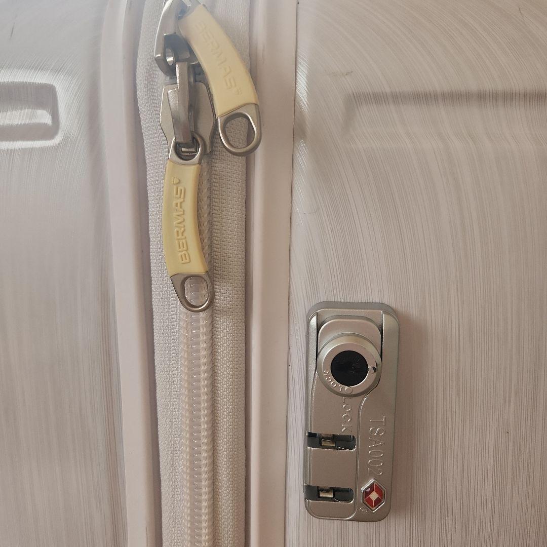 BERMAS キャリーケース シルバー