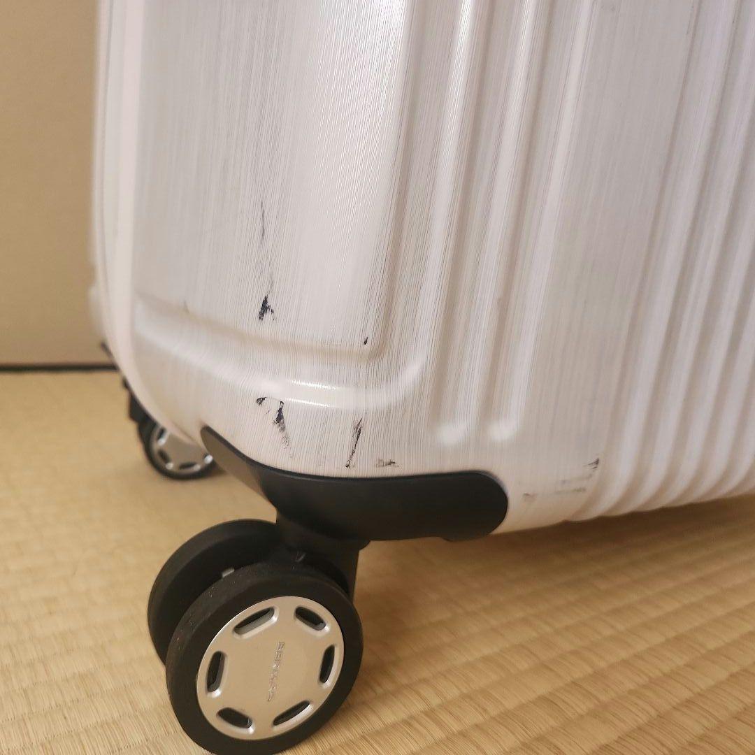 BERMAS キャリーケース シルバー