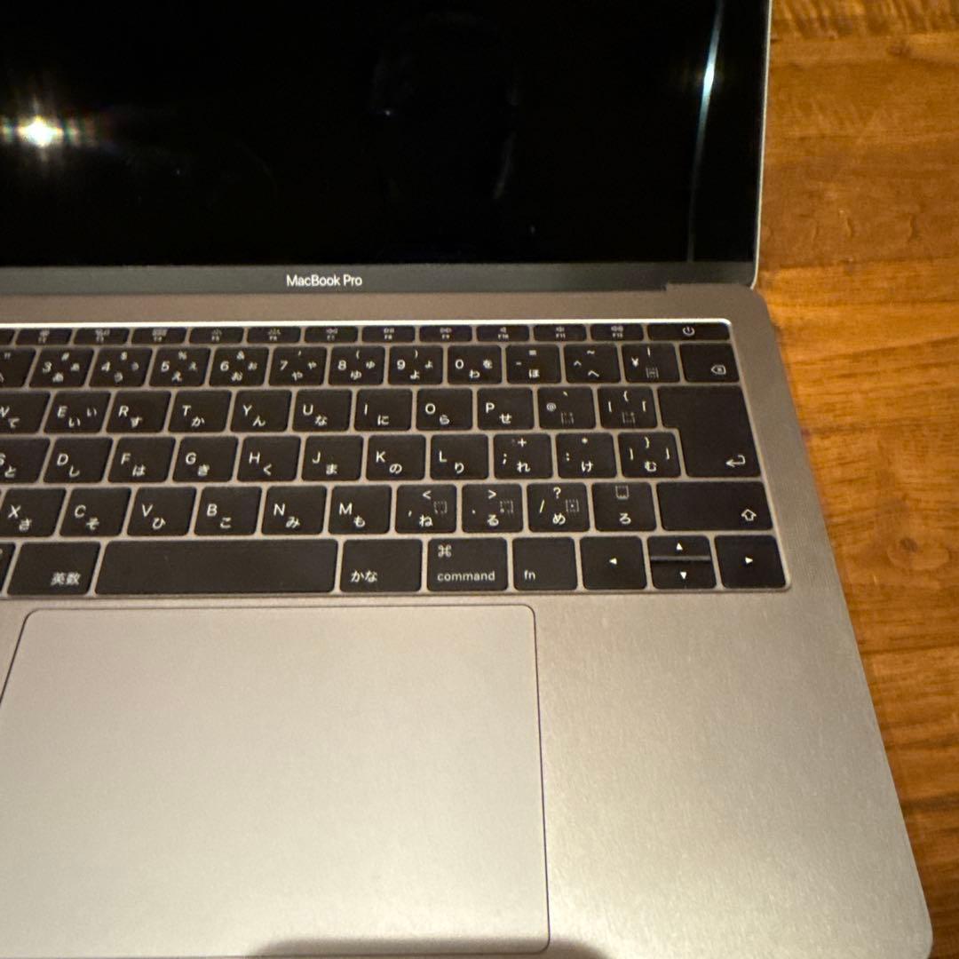 MacBook Pro 2017 本体 充電器付き