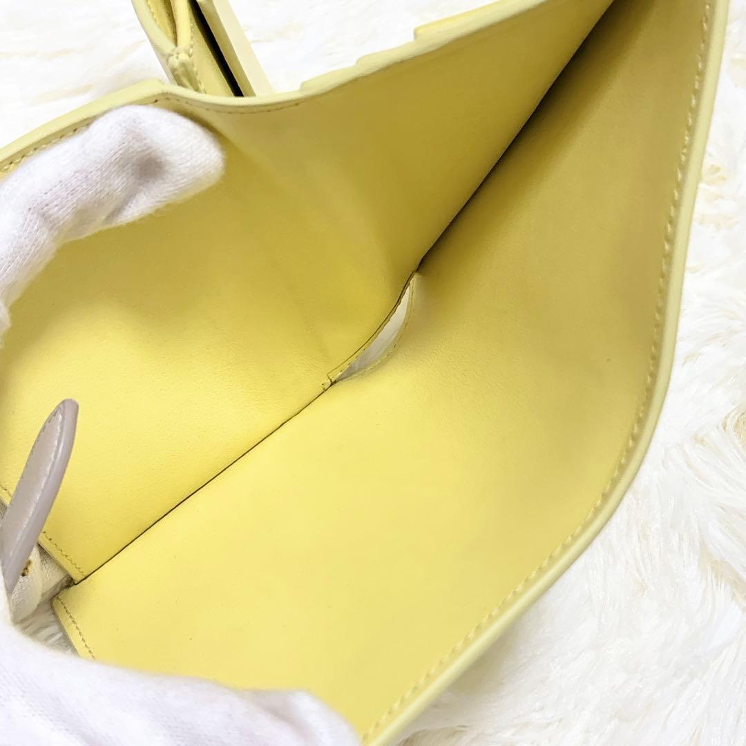 極美品✨️CELINE 二つ折り財布 イエロー スモールストラップウォレット