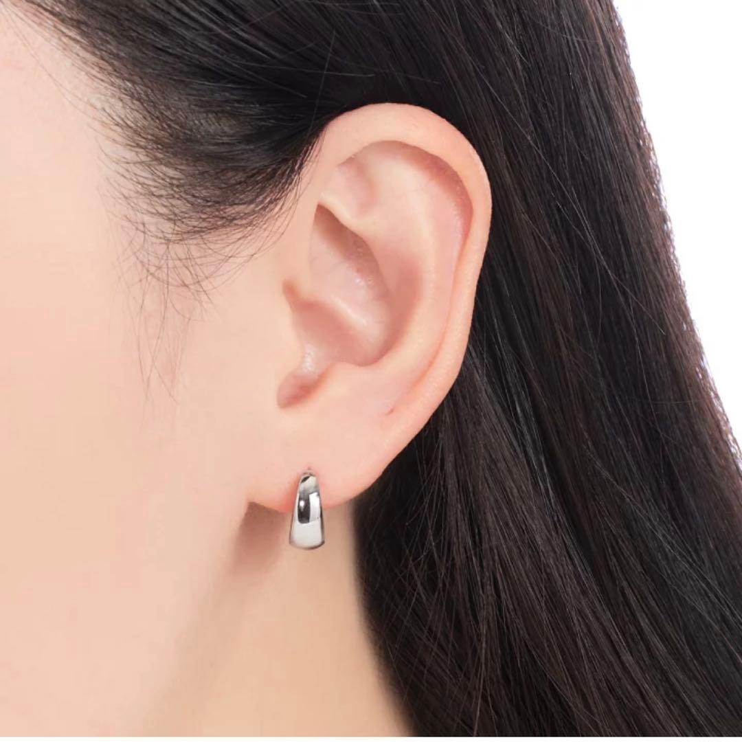 ツツミ プラチナピアス