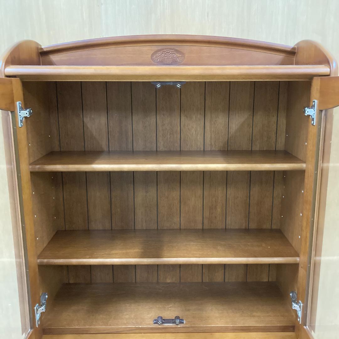 【カリモク】ガラスキャビネット　食器棚　書棚　本棚　飾り棚