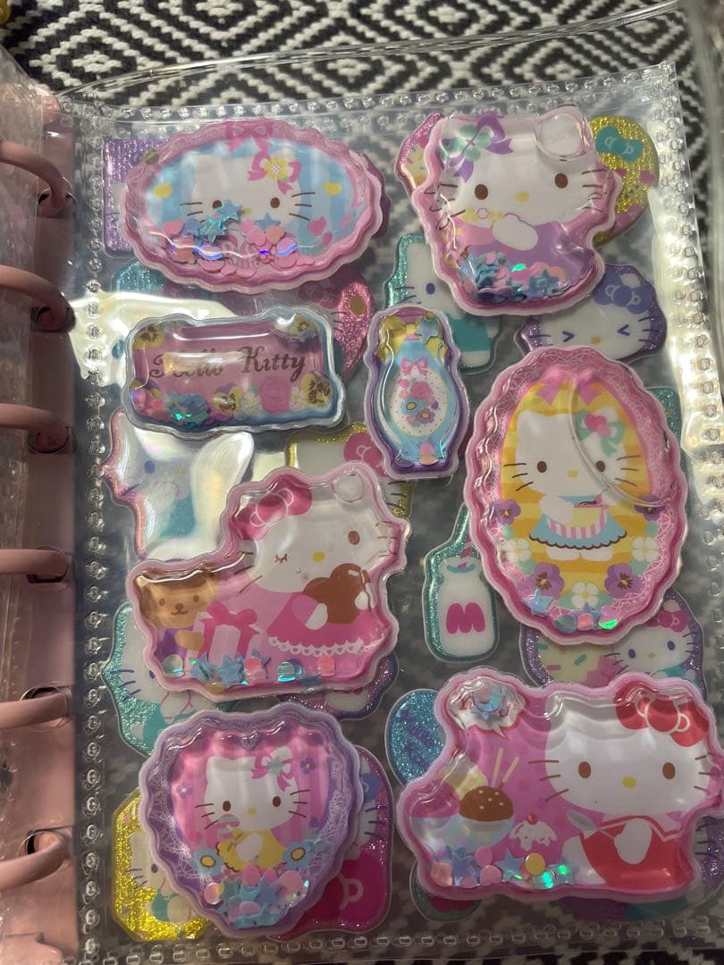 ハローキティ シール帳　完成品　サンリオ