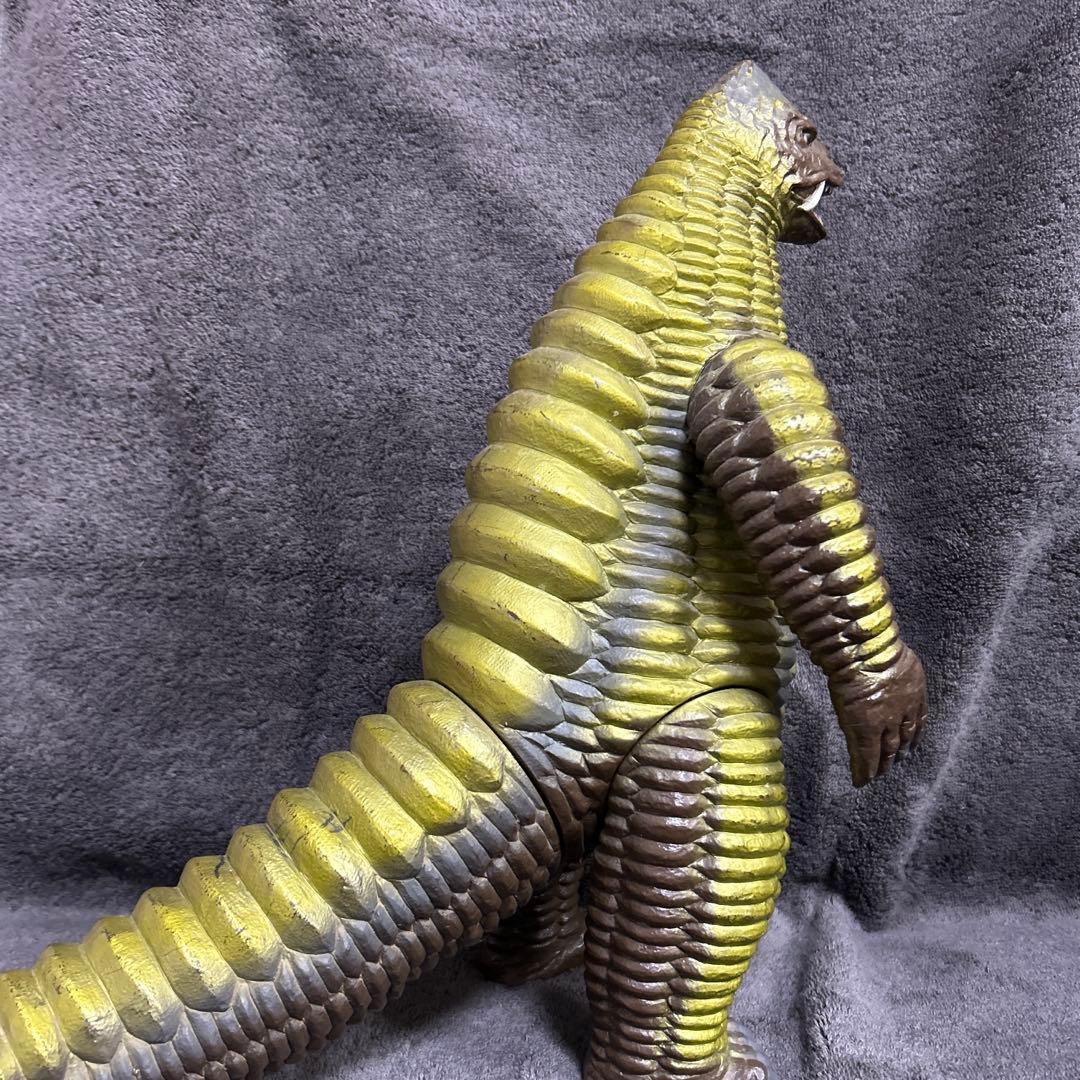 レッドキング　ソフビ　37cm