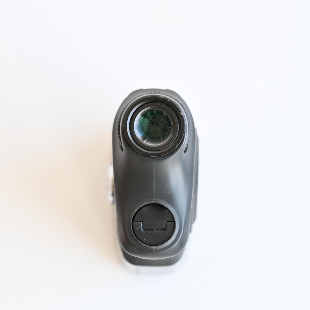 Bushnell PRO XE ゴルフ用距離計　予備電池付