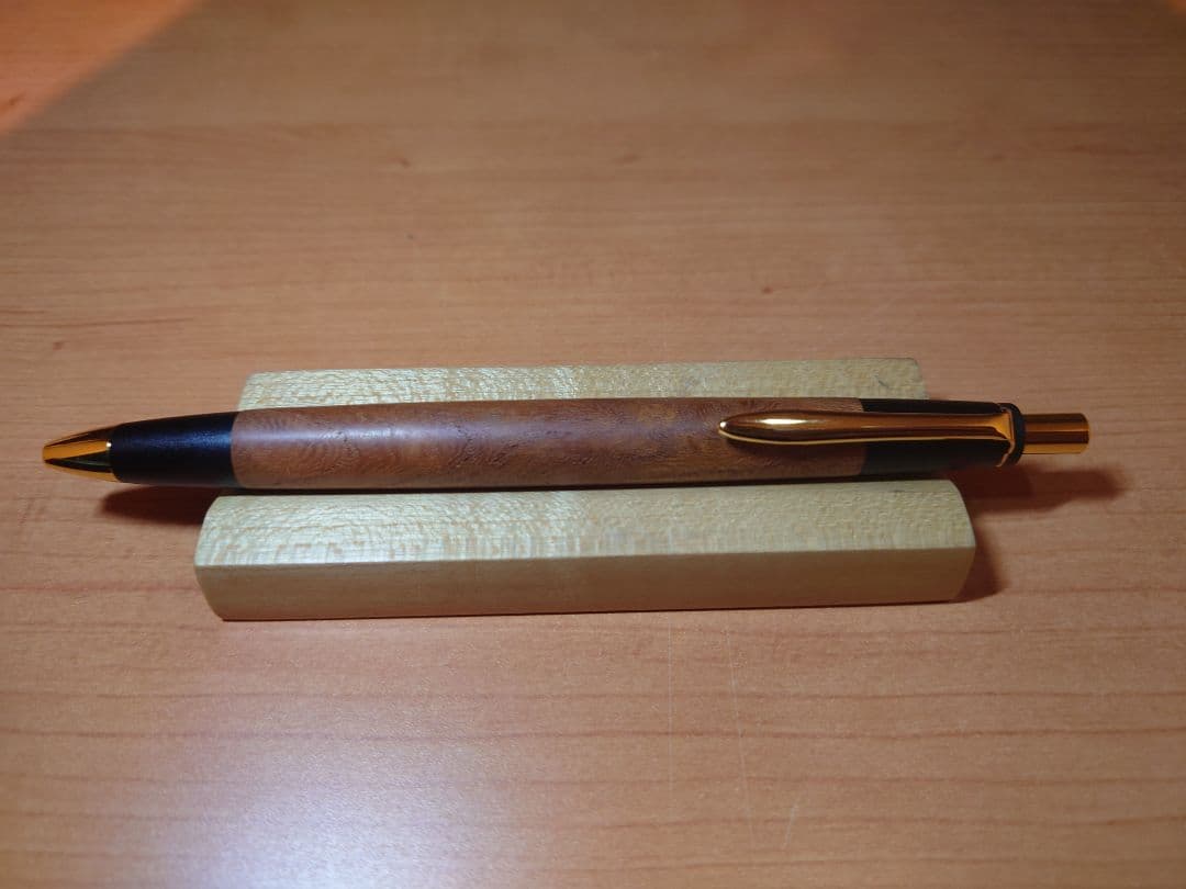 あけぼの工房　欅　シャープペンシル　変わり杢　木軸ペン　ケヤキ