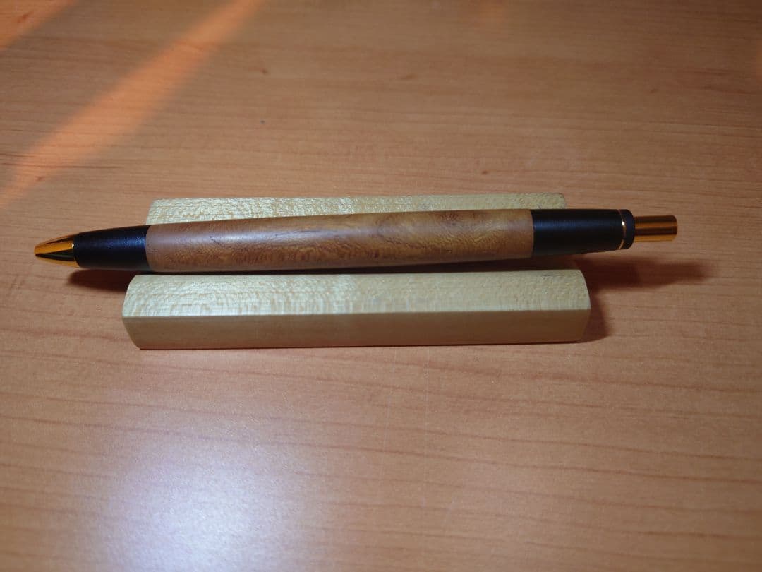 あけぼの工房　欅　シャープペンシル　変わり杢　木軸ペン　ケヤキ