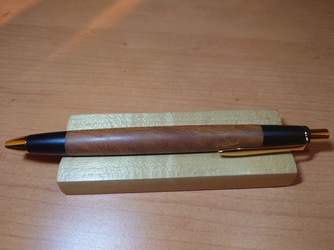 あけぼの工房　欅　シャープペンシル　変わり杢　木軸ペン　ケヤキ