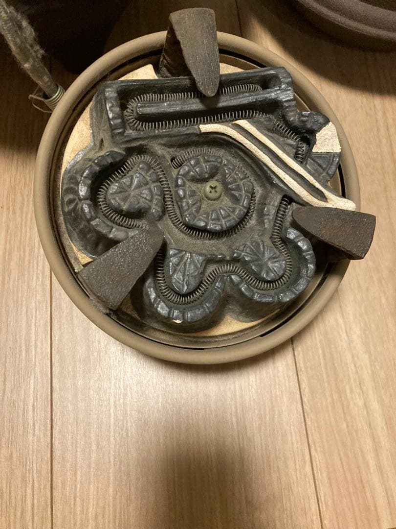 小*梅様 鋳鉄製 茶釜 蓋付き　衝立付き