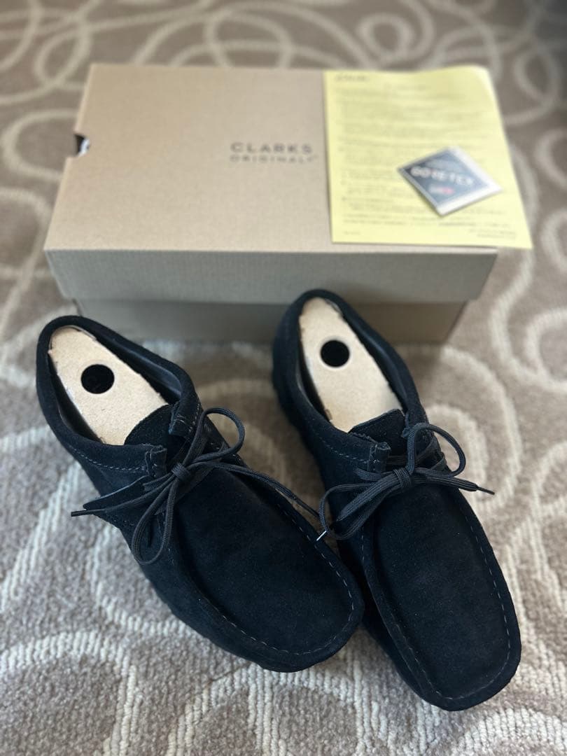 靴 Clarks Wallabee GTX
