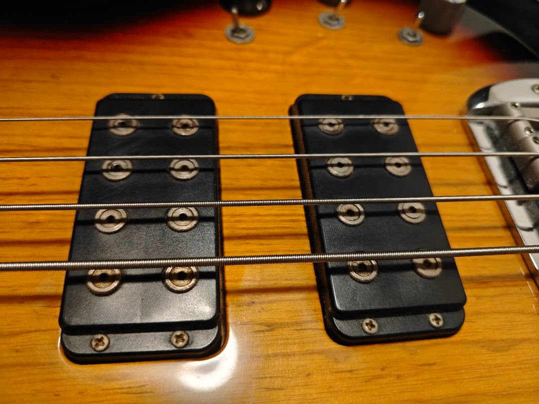 1989年製 G&L USA L-2000 ハードケース付き