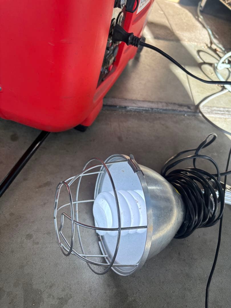 最終値引き‼️EG-2600 発電機