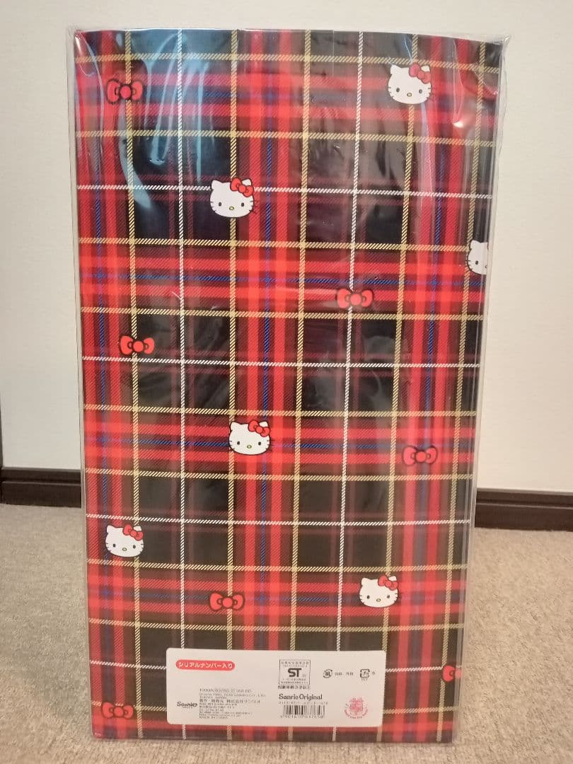 【新品未開封品】ハローキティ　バースディドール2018