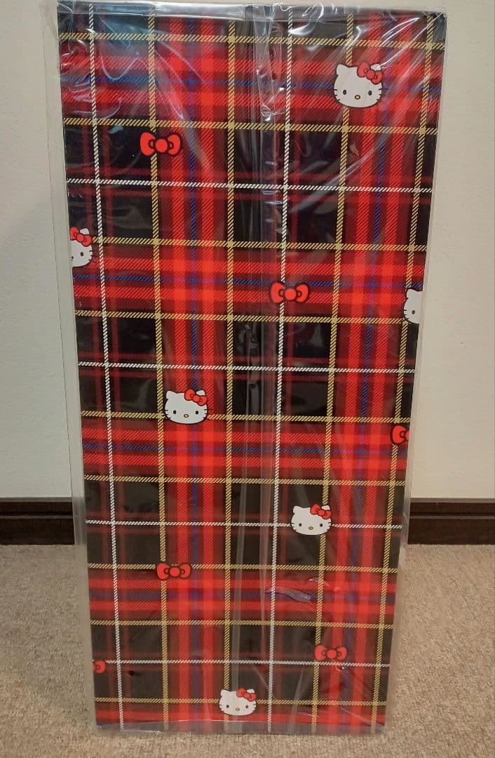 【新品未開封品】ハローキティ　バースディドール2018