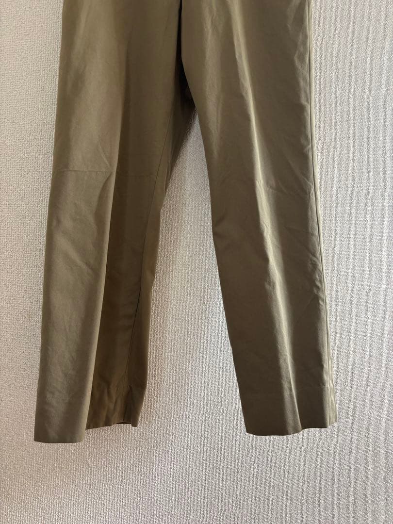 COMOLI コットンギャバウォッシュドパンツ