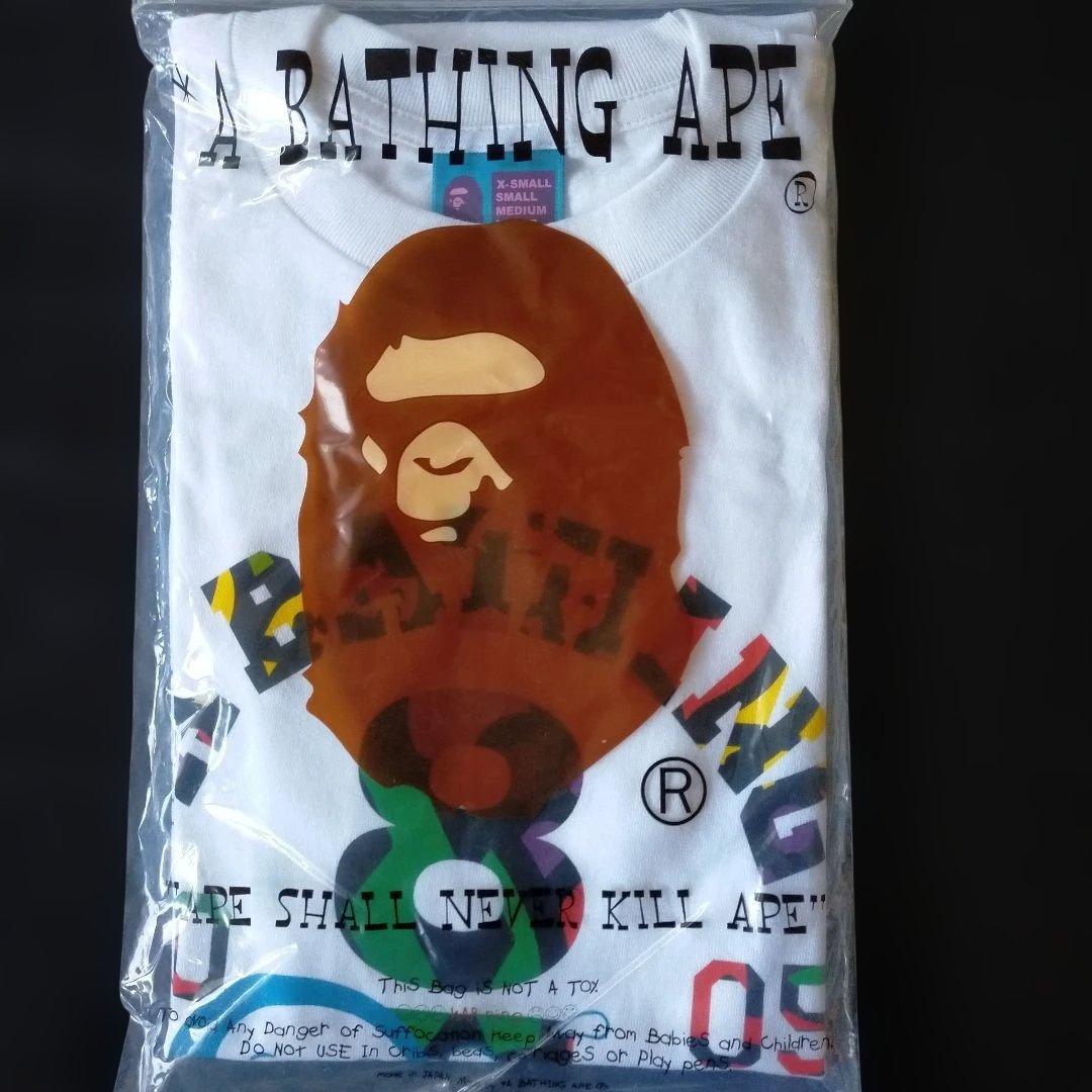A BATHING APE 2005年８月カレンダー　Tシャツ 未使用　エイプ
