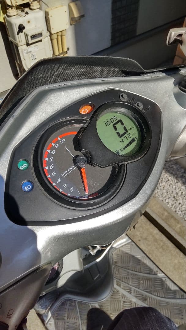 新品同様! シグナスX 2型 SE44J スピードメーター 液晶カラー変更可能