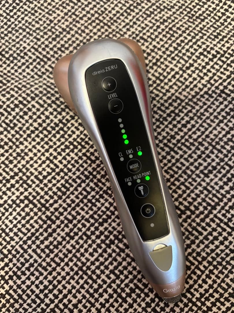 direia ZERU 美顔器 EMS機能付き　ディレイア　ゼル