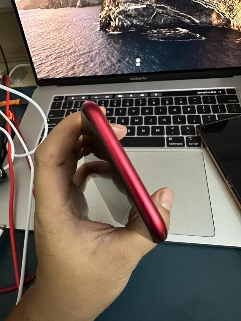 年末特価｜超美品 iPhone SE3 128GB 赤 SIMフリー