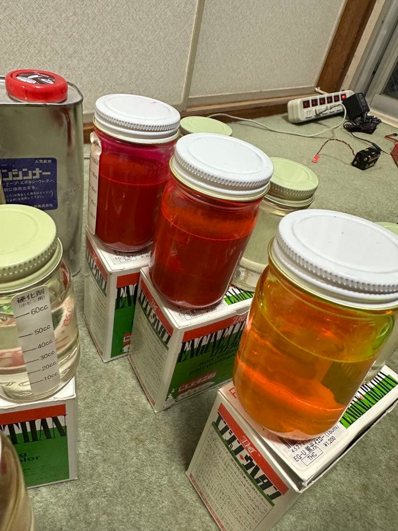 東邦化研￼蛍光塗料その他