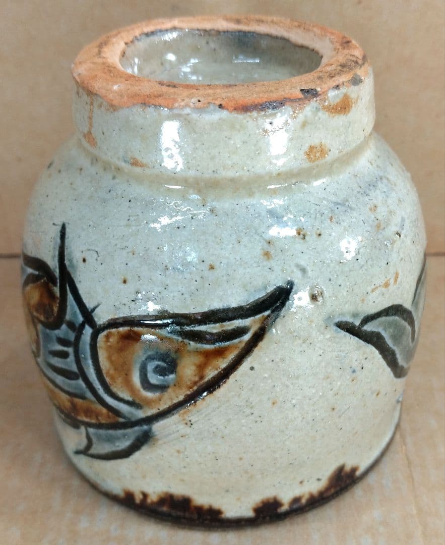 【本物保証】金城次郎 古酒呑(魚紋クース呑) 共箱 栞 人間国宝 壺屋焼 壷屋焼