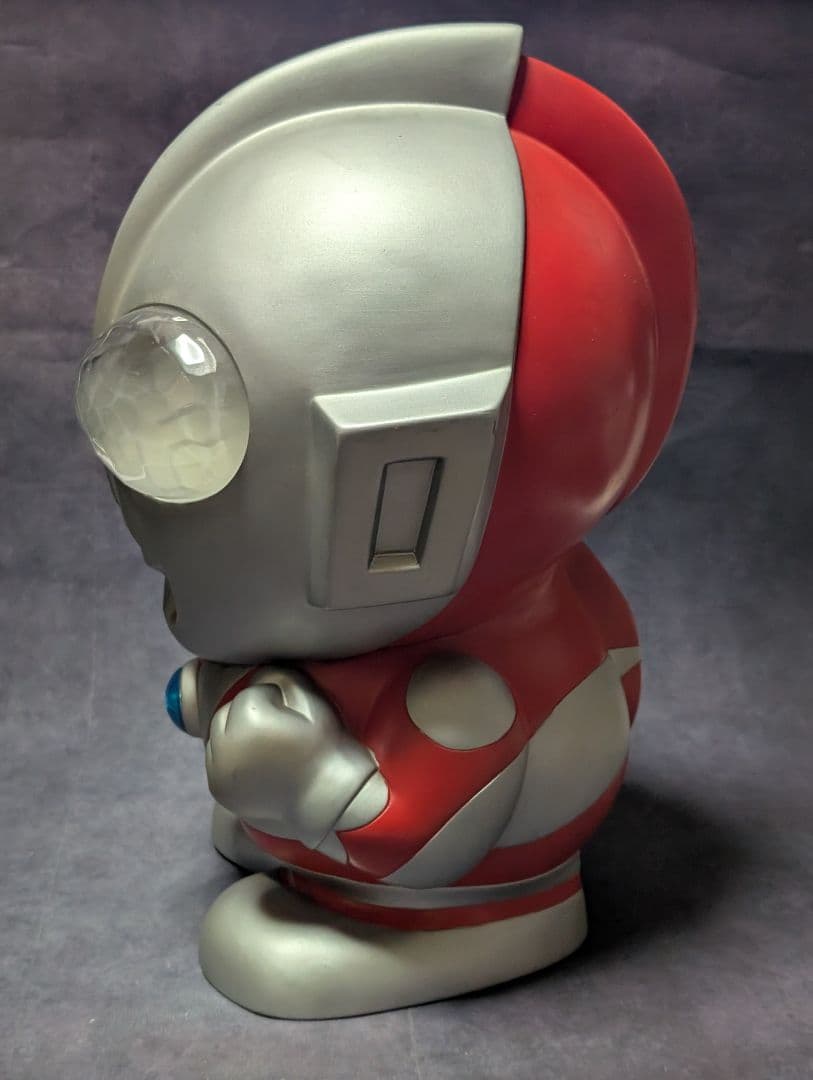ウルトラマン貯金箱　ソフビ　音声ギミック　 TUBURAYA PROD RUNA