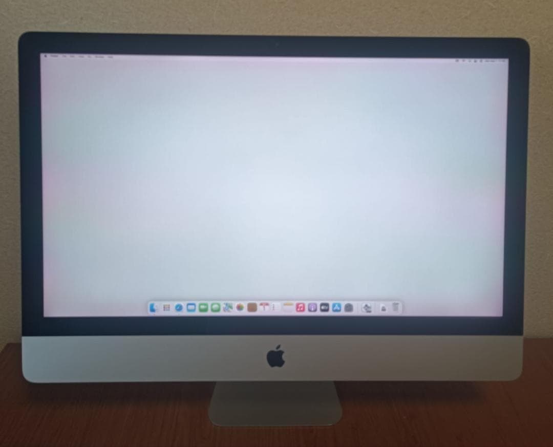 iMac Retina 5K, 27インチ/16GB/SSD