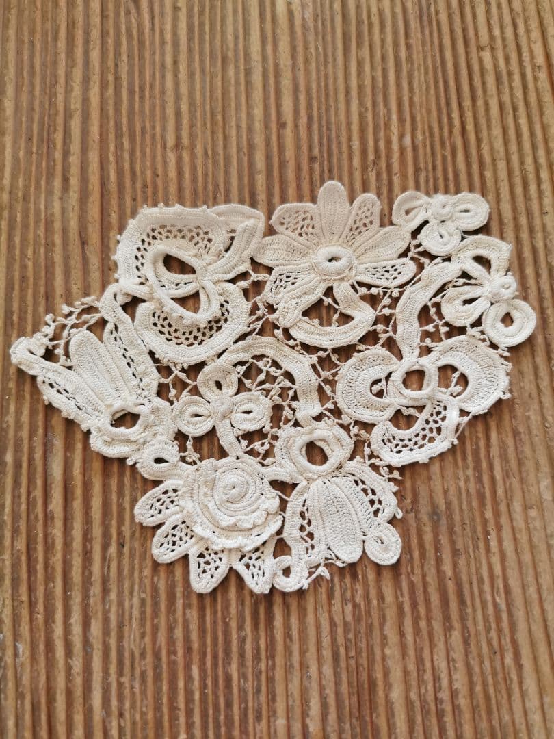 アンティーク アイリッシュクロシェレース 多層パンジー向日葵三つ葉 手編ドイリー