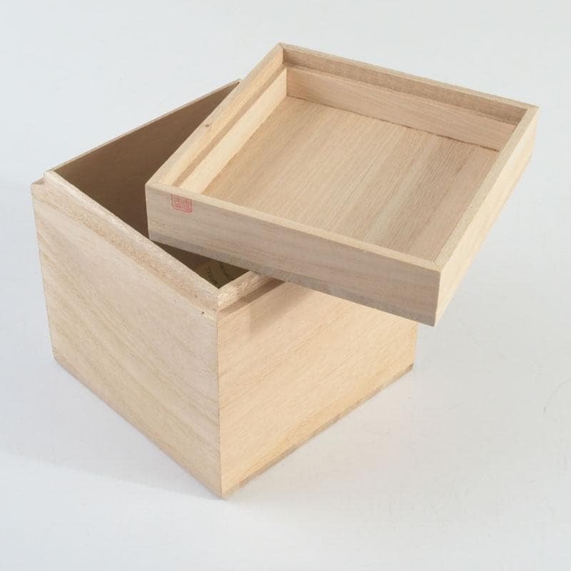 工芸ガラス　安田公子作　透硝子　切子杯　ぐい呑　共箱　V　9491