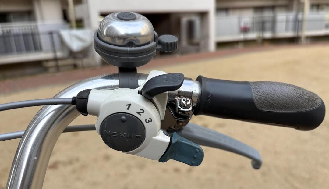 三輪電動アシスト自転車 ブリヂストン ロビンフッド シルバー 手渡し 神戸