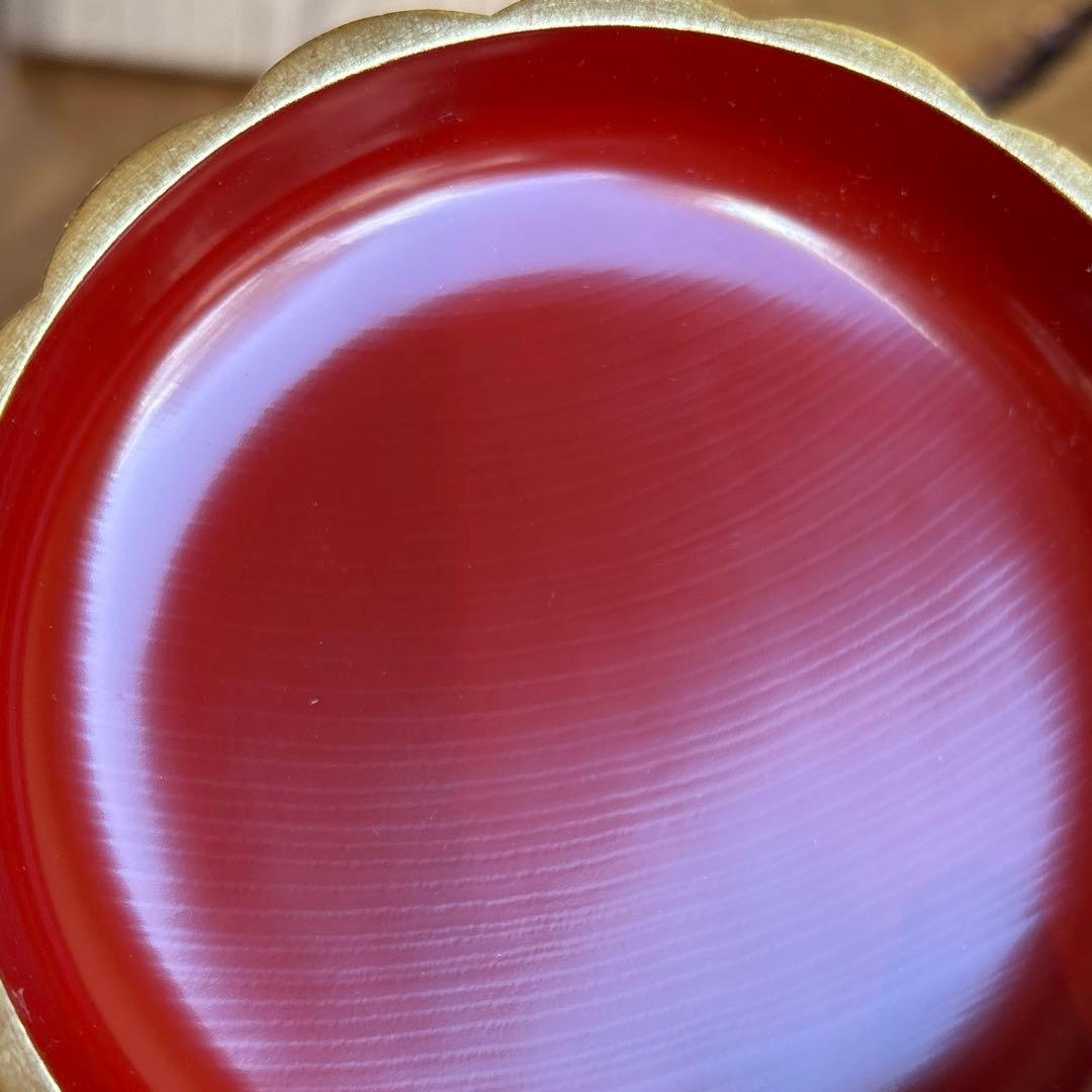 菓子器　黄金色　漆塗り　小物入れ