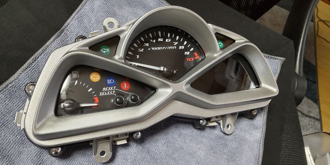 SG28J マジェスティS　スピードメーター　☆リセット済み☆動作品　XC155