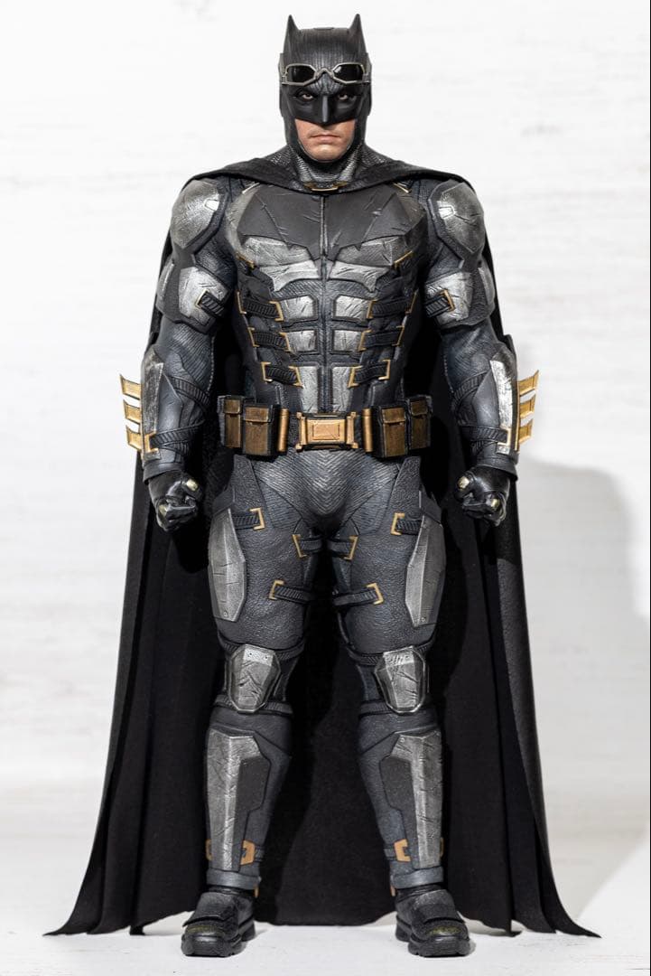 ホットトイズ バットマン タクティカルスーツ ジャスティスリーグ フィギュア