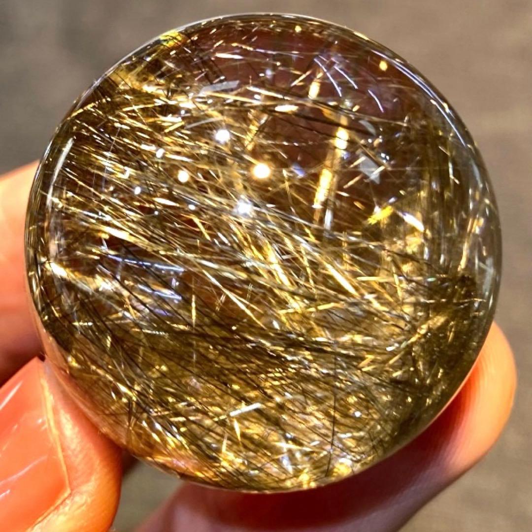 超絶綺麗✨34mm ゴールドルチルクォーツ　丸玉スフィア　金針水晶