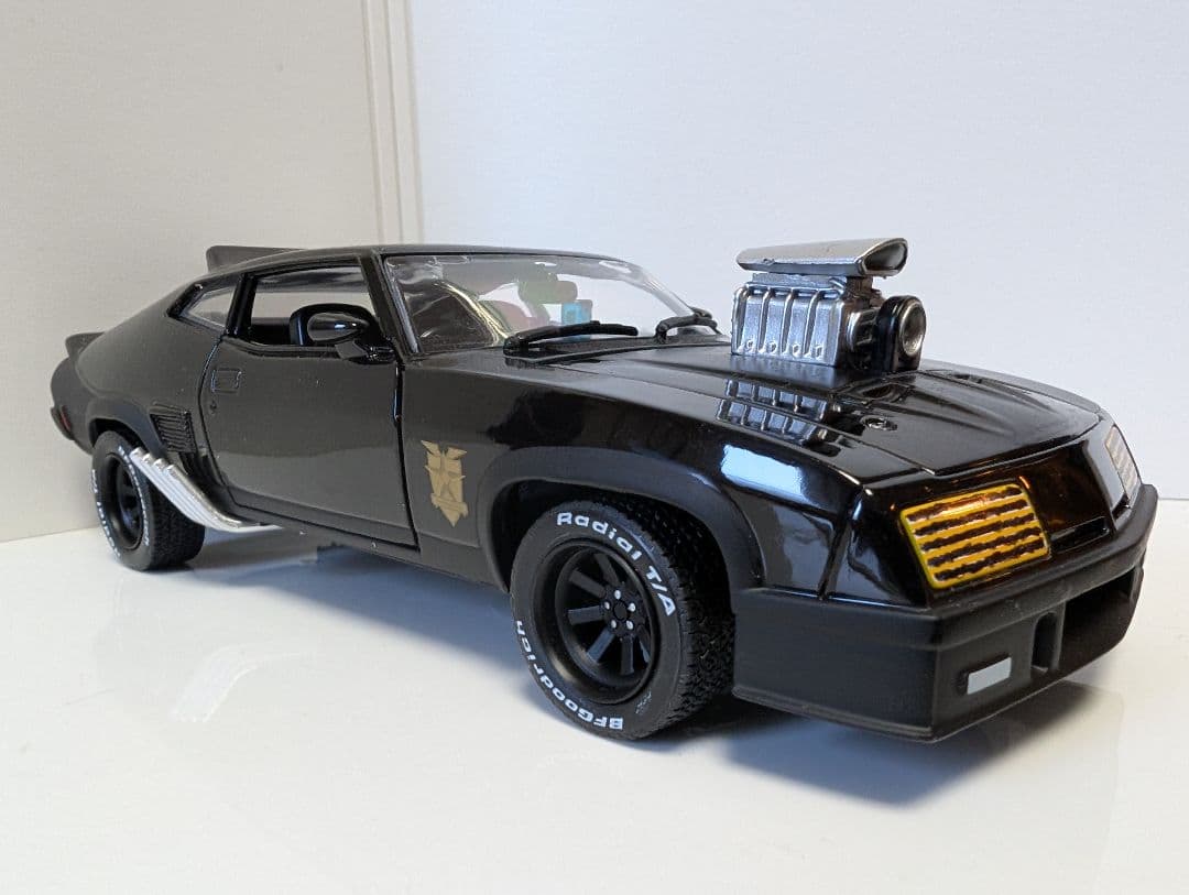 ミニカー GREEN LIGHT 1/24 Ford Falcon XB MADMAX