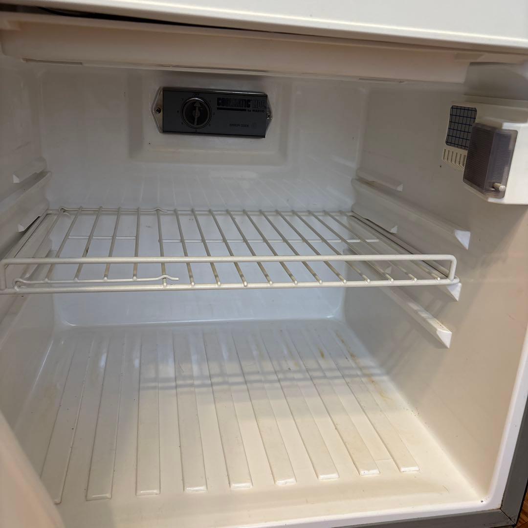 キャンピングカー冷蔵庫　WAECO