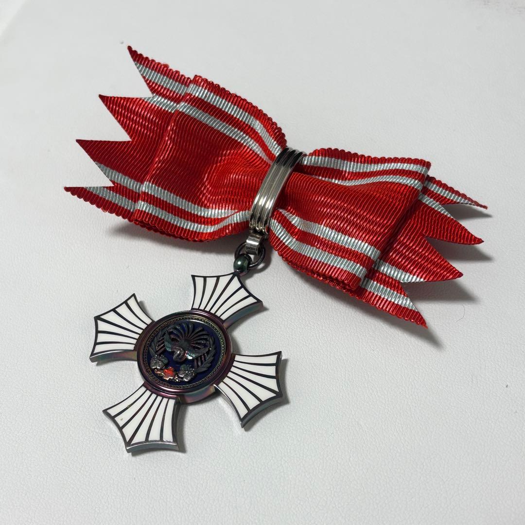 日本赤十字社勲章　金色有功章