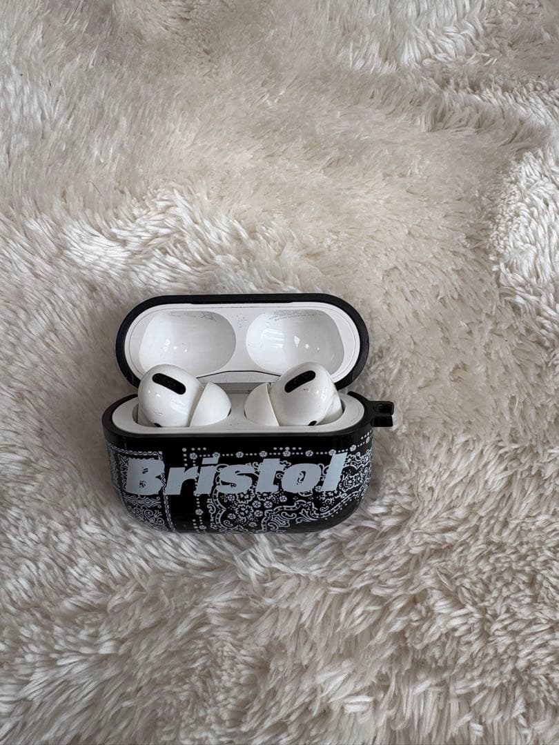 AirPods pro Bristol バンダナ柄 ケース付き