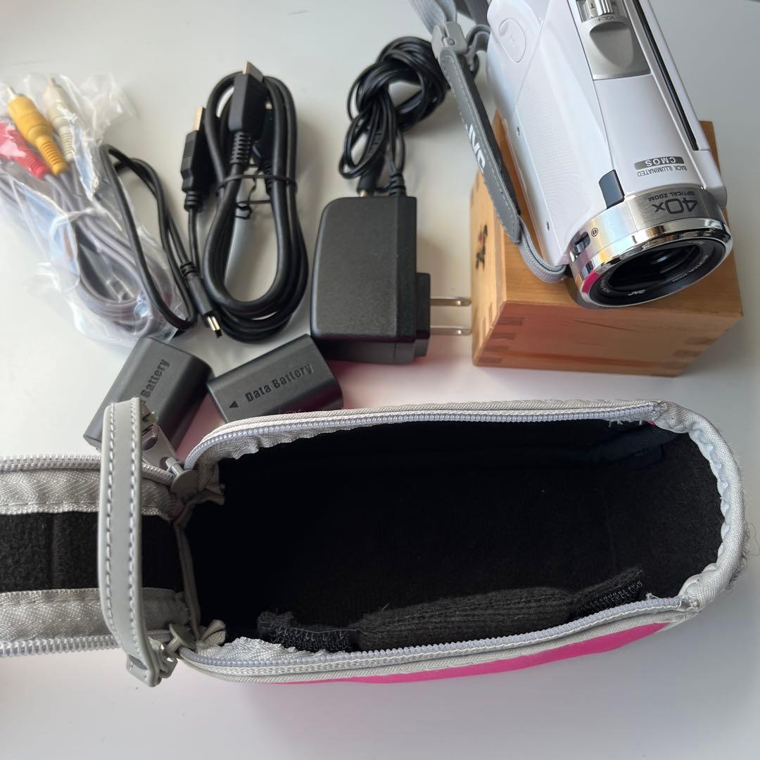 ビデオカメラ JVC GZ-HM99 バッテリー2個付き、別売りケース付き‼️