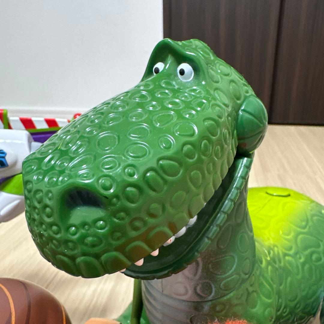 トイストーリー フィギュアセット ウッディー バズ ピクサー