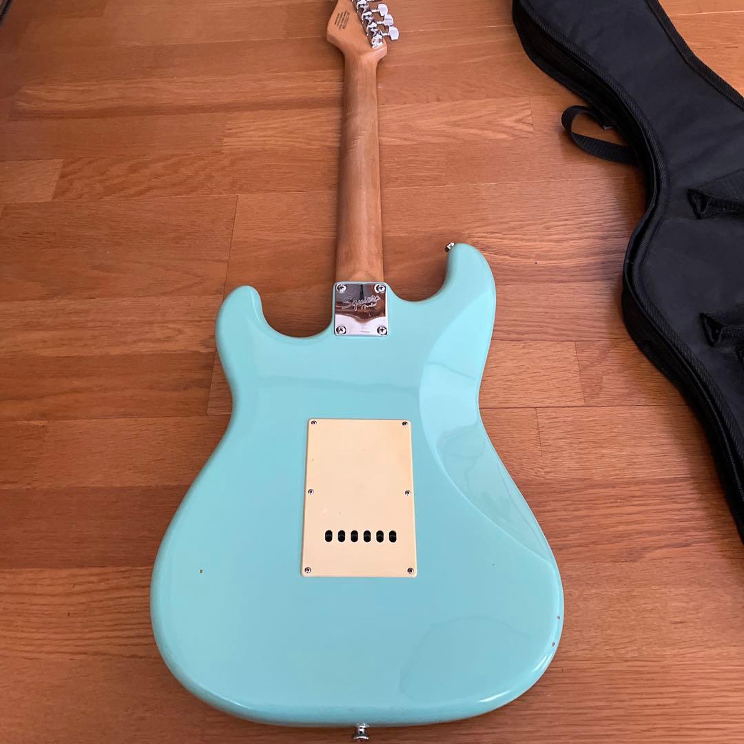 スクワイヤー　サーフグリーン　ストラトキャスター