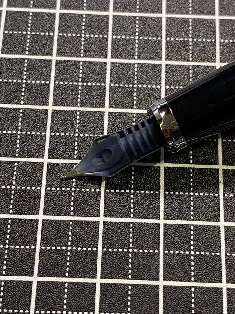 PILOT STELLA 90s Jet-black 万年筆　字幅F
