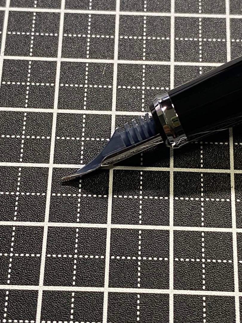PILOT STELLA 90s Jet-black 万年筆　字幅F